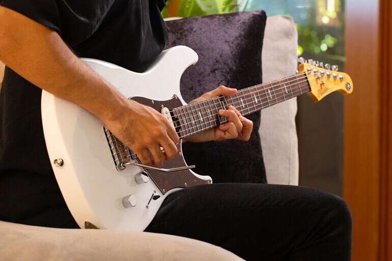 CHAMBERED BODY WITH ACOUSTIC DESIGN