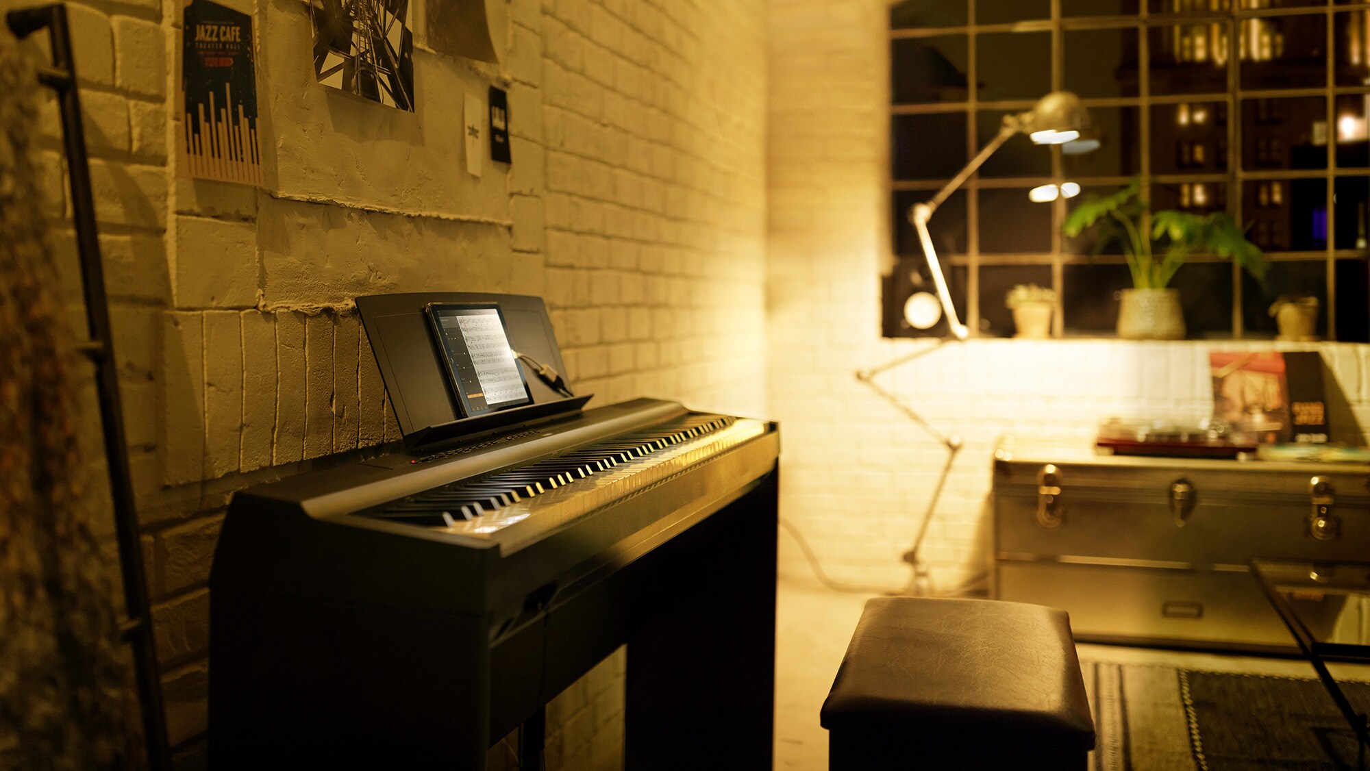 P-125 - Overview - P Series - Products - Pianos - Musical