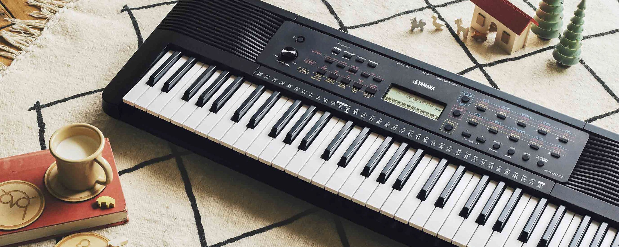 ヤマハ PSR-E273 Amazon.com: Yamaha, 61-Key PSR-E273 Portable Keyboard (Power
